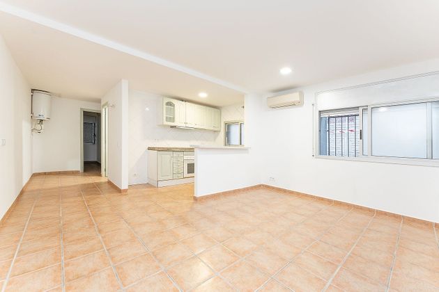 Foto 1 de Venta de piso en Centre Vila de 2 habitaciones con terraza y aire acondicionado