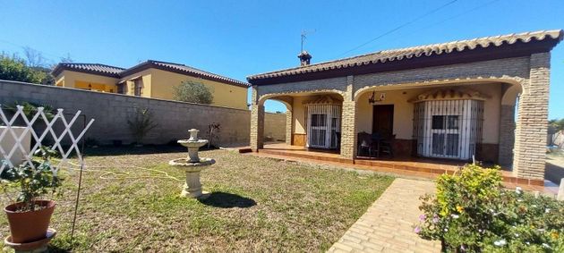 Foto 2 de Xalet en venda a Las Lagunas - Campano de 7 habitacions amb terrassa i jardí