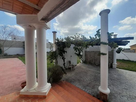 Foto 1 de Venta de chalet en Las Lagunas - Campano de 4 habitaciones con terraza y calefacción