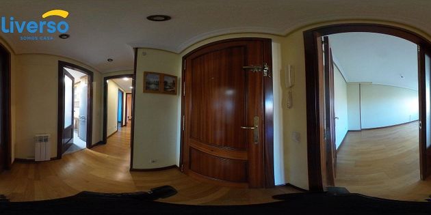 Foto 1 de Venta de piso en Girón - Villa del Prado de 2 habitaciones con garaje y jardín