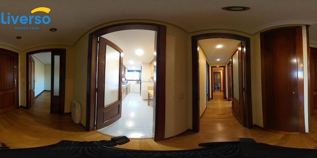Foto 2 de Venta de piso en Girón - Villa del Prado de 2 habitaciones con garaje y jardín