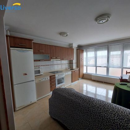 Foto 1 de Venta de piso en Campoo de Enmedio de 2 habitaciones con garaje y calefacción