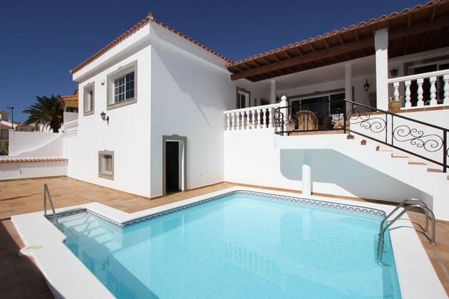 Foto 1 de Casa en venda a Arguineguín de 4 habitacions amb terrassa i piscina