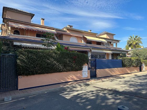 Foto 1 de Venta de casa adosada en San Juan de Alicante/Sant Joan d´Alacant de 6 habitaciones con terraza y piscina