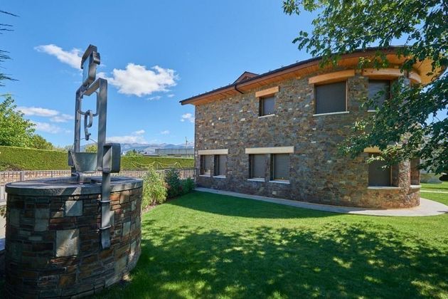 Foto 2 de Xalet en venda a Puigcerdà de 6 habitacions amb terrassa i jardí