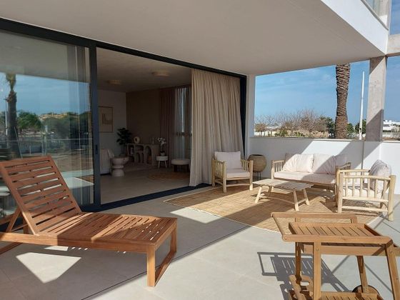 Foto 2 de Venta de ático en Islas Menores - Mar de Cristal de 3 habitaciones con terraza y piscina