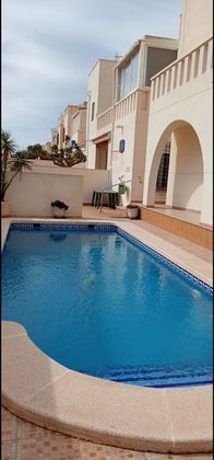 Foto 2 de Casa adossada en lloguer a El Mojón-Las Salinas de 4 habitacions amb terrassa i piscina