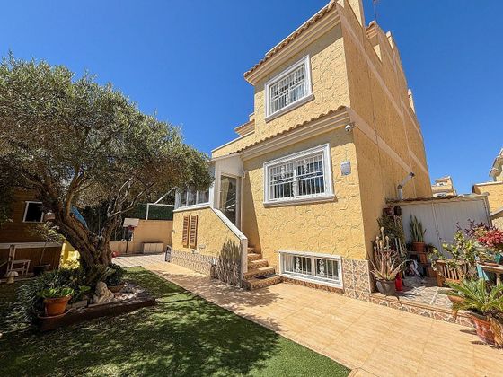Foto 1 de Casa en lloguer a Los Balcones - Los Altos del Edén de 4 habitacions amb terrassa i piscina