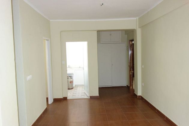 Foto 2 de Venta de piso en Marchena de 3 habitaciones con terraza