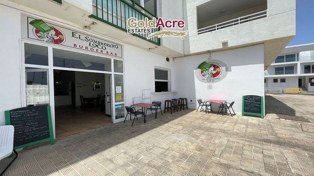 Foto 1 de Venta de oficina en Corralejo con terraza