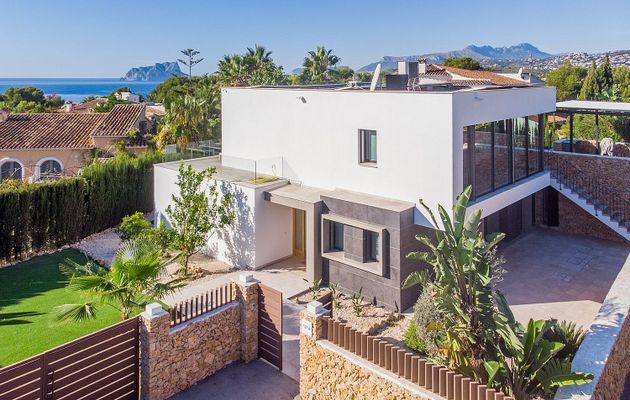 Foto 2 de Xalet en venda a El Portet - Pla de Mar de 5 habitacions amb terrassa i piscina