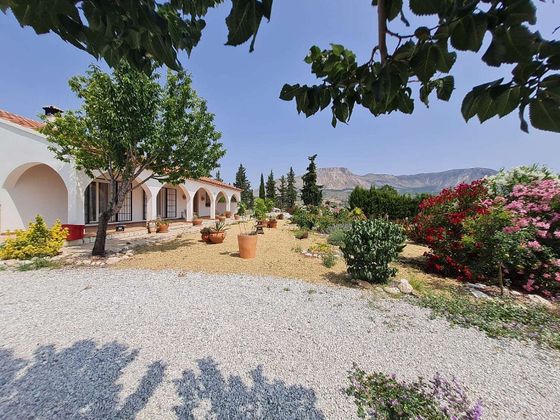 Foto 2 de Casa rural en venta en Vélez-Blanco de 4 habitaciones con piscina y garaje