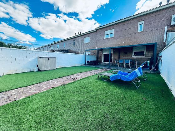 Foto 2 de Casa en venda a Pinseque de 4 habitacions amb terrassa i piscina