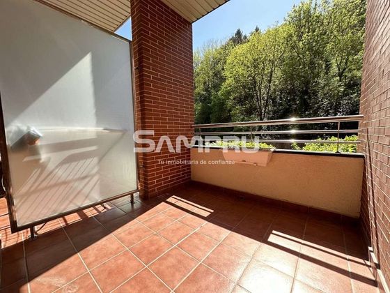 Foto 2 de Pis en venda a Arrasate o Mondragón de 3 habitacions amb terrassa i garatge