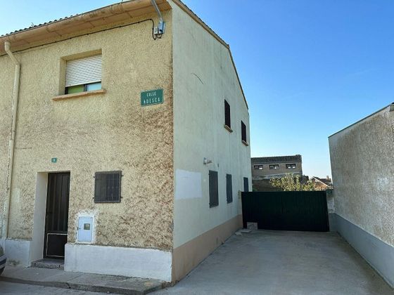 Foto 1 de Casa en venda a calle Huesca de 4 habitacions i 120 m²