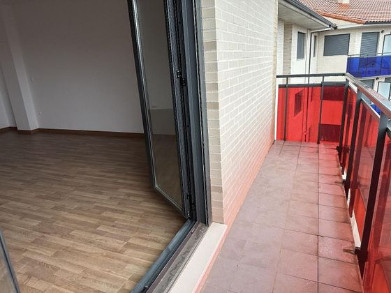 Foto 2 de Venta de piso en avenida Yebra de Basa de 3 habitaciones con terraza y garaje