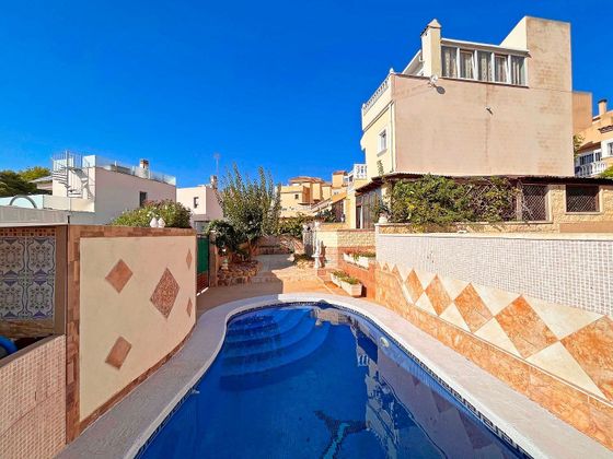 Foto 1 de Xalet en venda a calle Ubrique de 3 habitacions amb terrassa i piscina