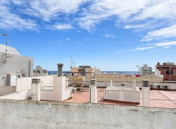 Foto 2 de Dúplex en venda a calle Caballero de Rodas de 2 habitacions amb terrassa i balcó