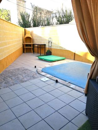 Foto 2 de Venta de casa en Tendilla de 3 habitaciones con terraza y piscina
