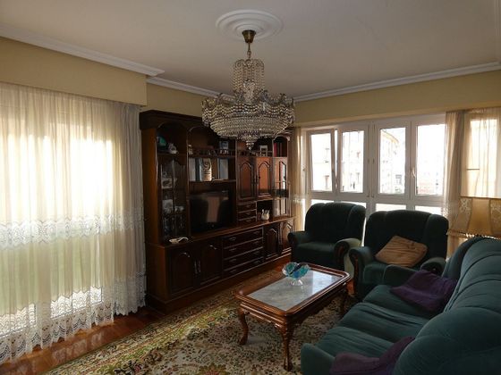 Foto 2 de Pis en venda a Eibar de 2 habitacions amb terrassa i garatge