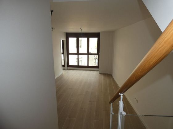 Foto 2 de Pis en venda a Eibar de 3 habitacions amb ascensor