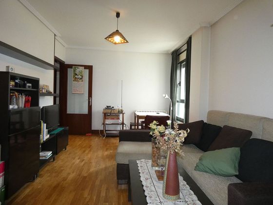 Foto 1 de Venta de piso en Eibar de 3 habitaciones con garaje y calefacción