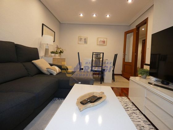 Foto 1 de Venta de piso en Eibar de 3 habitaciones y 99 m²