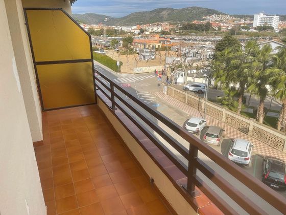 Foto 2 de Pis en venda a Centre - Pineda de Mar de 2 habitacions amb terrassa i balcó