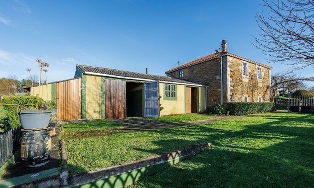 Foto 2 de Casa en venda a Taboada de 3 habitacions amb garatge i jardí