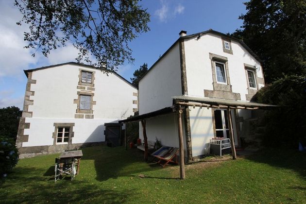 Foto 1 de Casa en venda a Ourol de 6 habitacions amb garatge i jardí