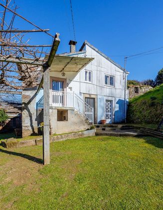 Foto 2 de Casa rural en venta en Vila de Cruces de 5 habitaciones con jardín y balcón