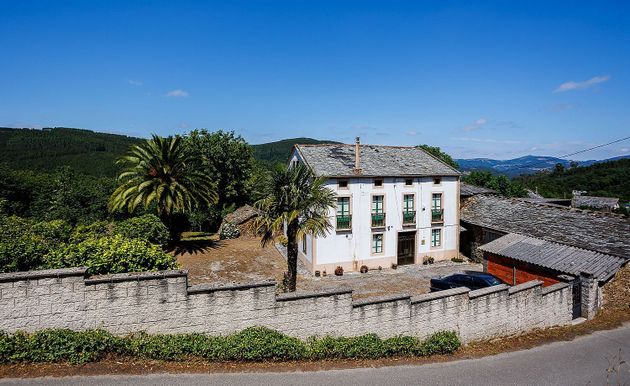 Foto 2 de Casa en venda a Riotorto de 5 habitacions amb terrassa i jardí