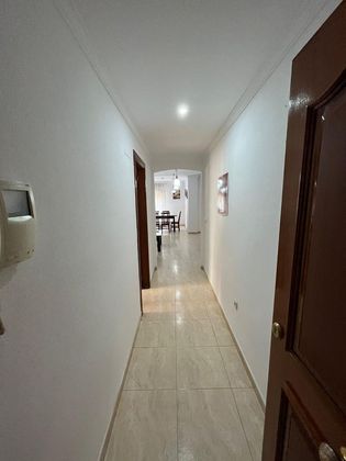Foto 2 de Alquiler de piso en avenida Cándido Lobera de 4 habitaciones con terraza y muebles