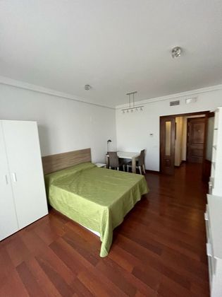 Foto 1 de Pis en lloguer a calle General Polavieja de 4 habitacions amb terrassa i mobles