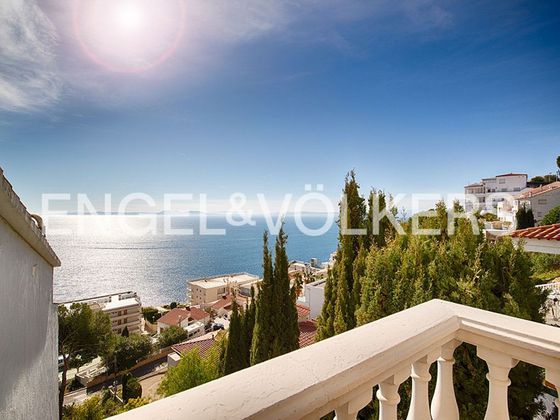 Foto 1 de Pis en venda a Port Esportiu - Puig Rom - Canyelles de 4 habitacions amb terrassa i garatge