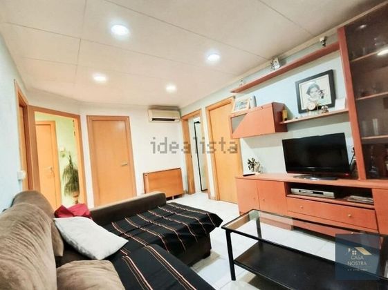 Foto 2 de Piso en venta en Cerdanyola de 3 habitaciones con aire acondicionado
