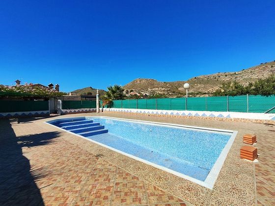 Foto 1 de Casa rural en venda a Abanilla de 3 habitacions amb terrassa i piscina