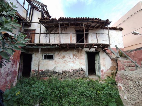Foto 1 de Casa en venta en calle San Pedro Arriba de 4 habitaciones con piscina y garaje
