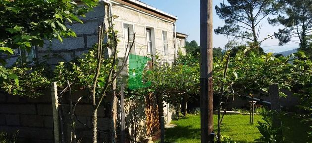 Foto 2 de Chalet en venta en Castrelo de Miño de 5 habitaciones con jardín