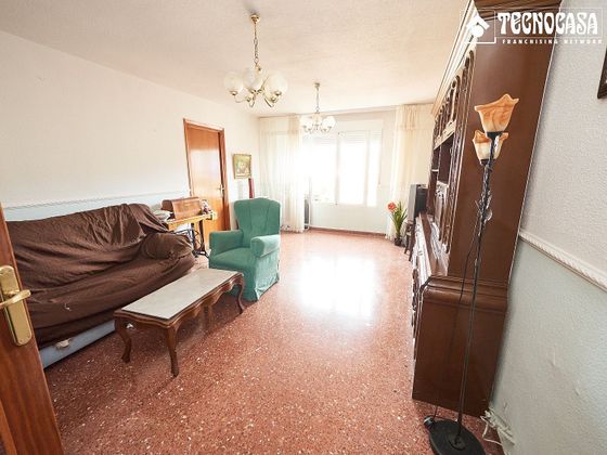 Foto 1 de Piso en venta en Polígono Cartuja – La Paz de 3 habitaciones con ascensor
