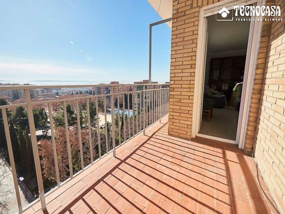 Foto 1 de Piso en venta en Polígono Cartuja – La Paz de 3 habitaciones con terraza y balcón