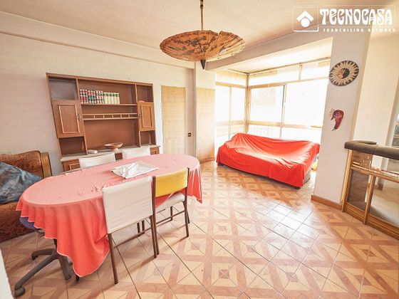 Foto 1 de Piso en venta en Polígono Cartuja – La Paz de 3 habitaciones con ascensor