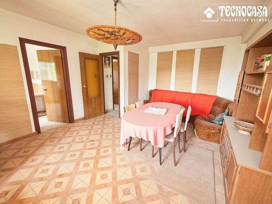 Foto 2 de Piso en venta en Polígono Cartuja – La Paz de 3 habitaciones con ascensor