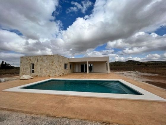 Foto 1 de Venta de casa en Hondón de los Frailes de 3 habitaciones con piscina y aire acondicionado