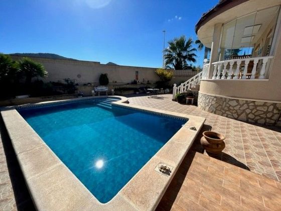 Foto 2 de Chalet en venta en El Fondo de les Neus-El Hondon de las Nieves de 3 habitaciones con terraza y piscina