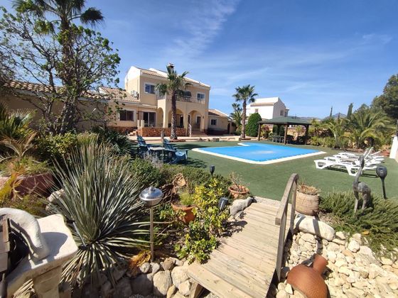 Foto 2 de Casa en venta en Abanilla de 4 habitaciones con terraza y piscina