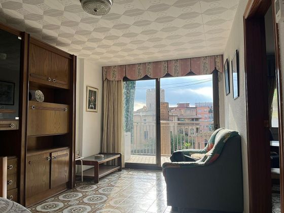 Foto 2 de Piso en venta en Riu de 3 habitaciones con terraza y ascensor