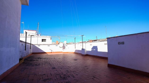 Foto 2 de Venta de dúplex en calle Del Doctor Vicente Pallarés de 4 habitaciones con terraza y balcón