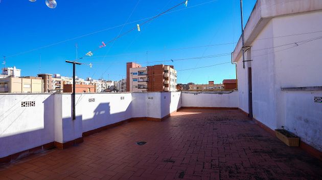 Foto 1 de Dúplex en venda a calle Del Doctor Vicente Pallarés de 4 habitacions amb terrassa i balcó