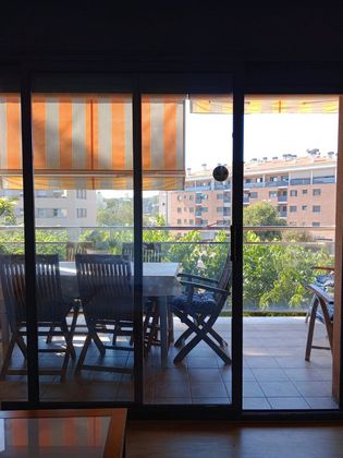 Foto 2 de Pis en venda a calle Narcis Macia i Domenech de 2 habitacions amb terrassa i piscina